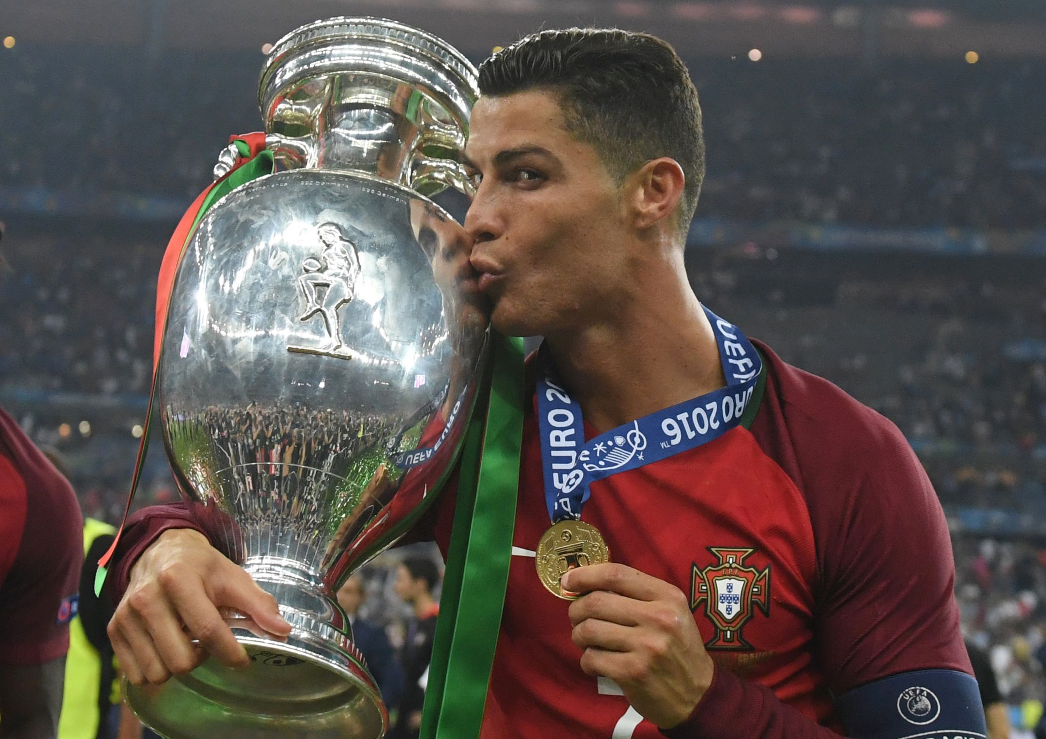 ÚLTIMA HORA: CRISTIANO RONALDO FAZ HISTÓRIA - Portistas Oficial